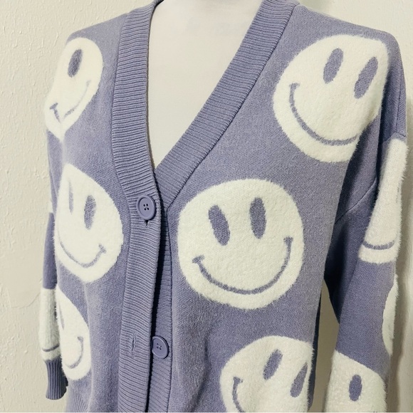Nikka K Olive Juniors Large Lavender Full Button Smiley Faces Cardigan Sweater - Picture 2 of 7